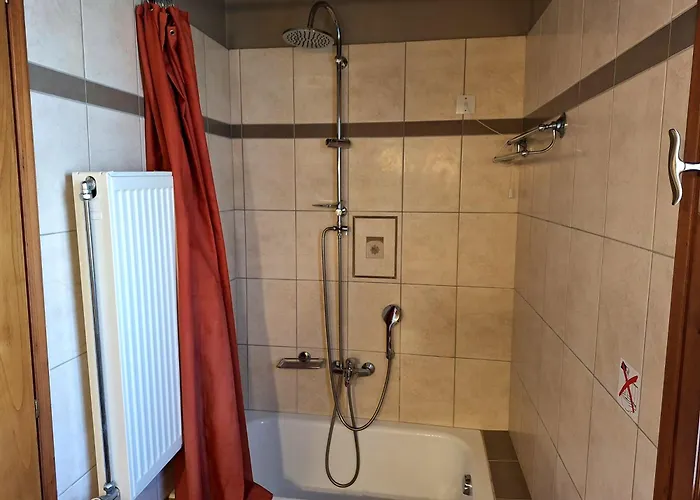 בית הארחה Skourgias קאלה נרה