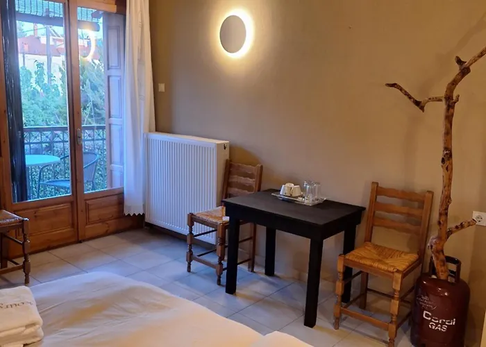 Skourgias 3* קאלה נרה