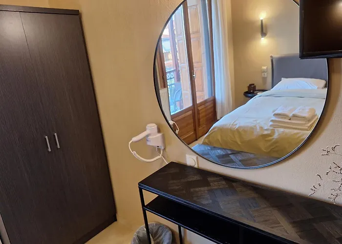 בית הארחה Skourgias