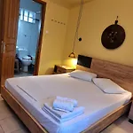 Skourgias Gasthuis 3*