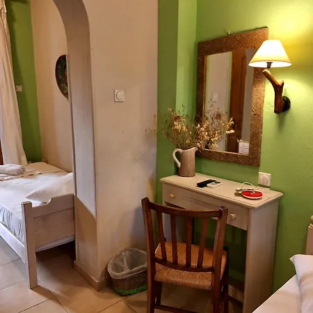 Guest house Skourgias