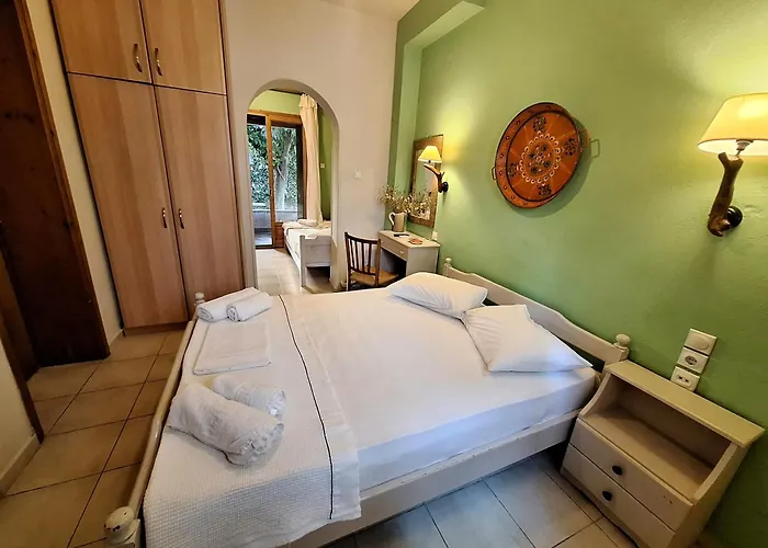 Skourgias 3* Kala Nera